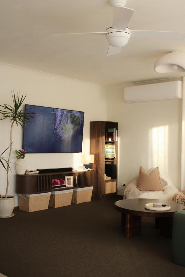 Coastal Escape in Fishpen 2BR Walk to Beach & Lake - B&B Merimbula