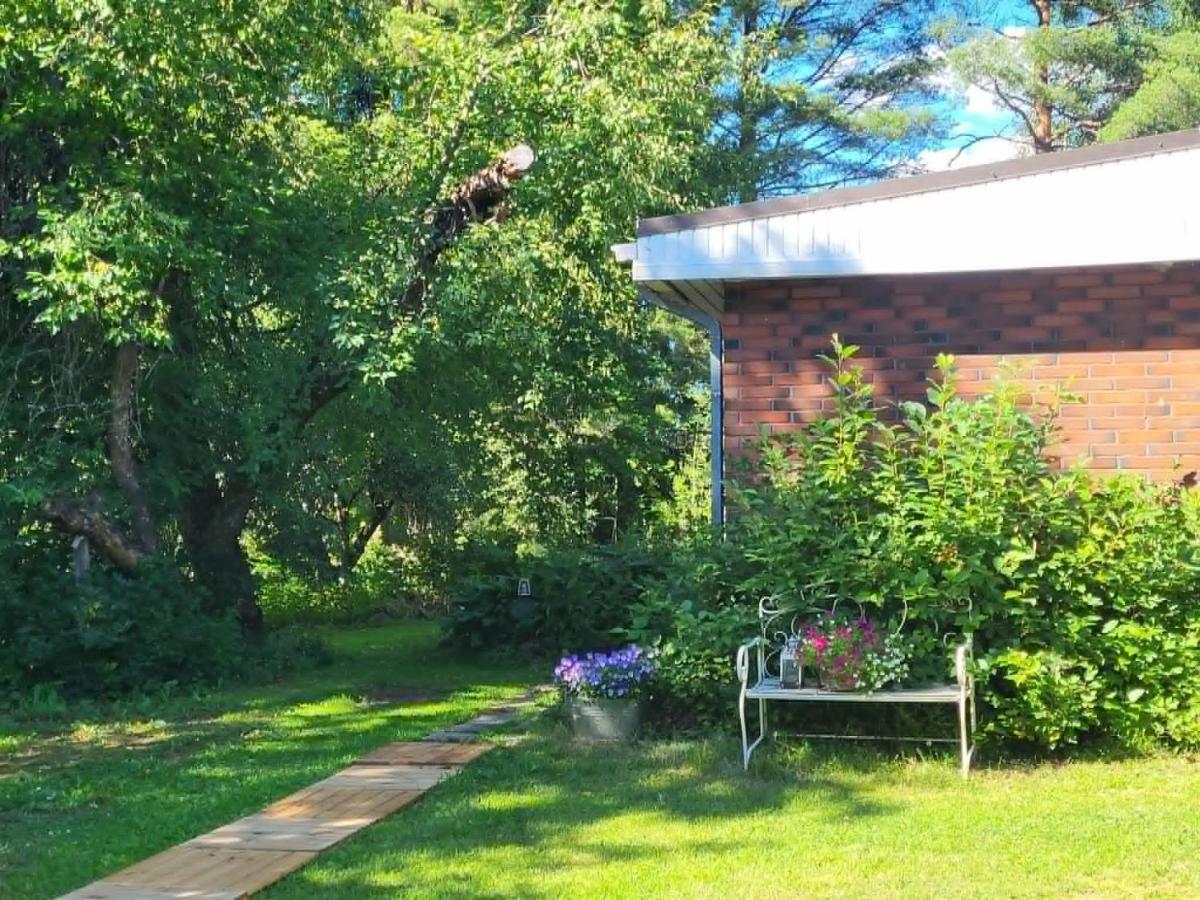 Countryside house Villa Pauliina -lomatalo - Chambres d'hôtes Jämijärvi