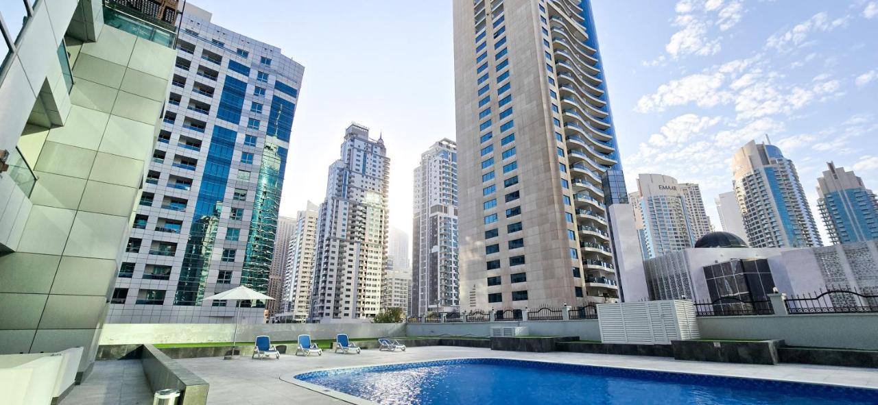 Spacious 2 Bed Apartment With Marina View - B&B Dubái