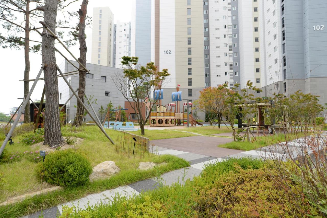 강릉 사천진 해변의 아파트 - B&B Shasenshinri