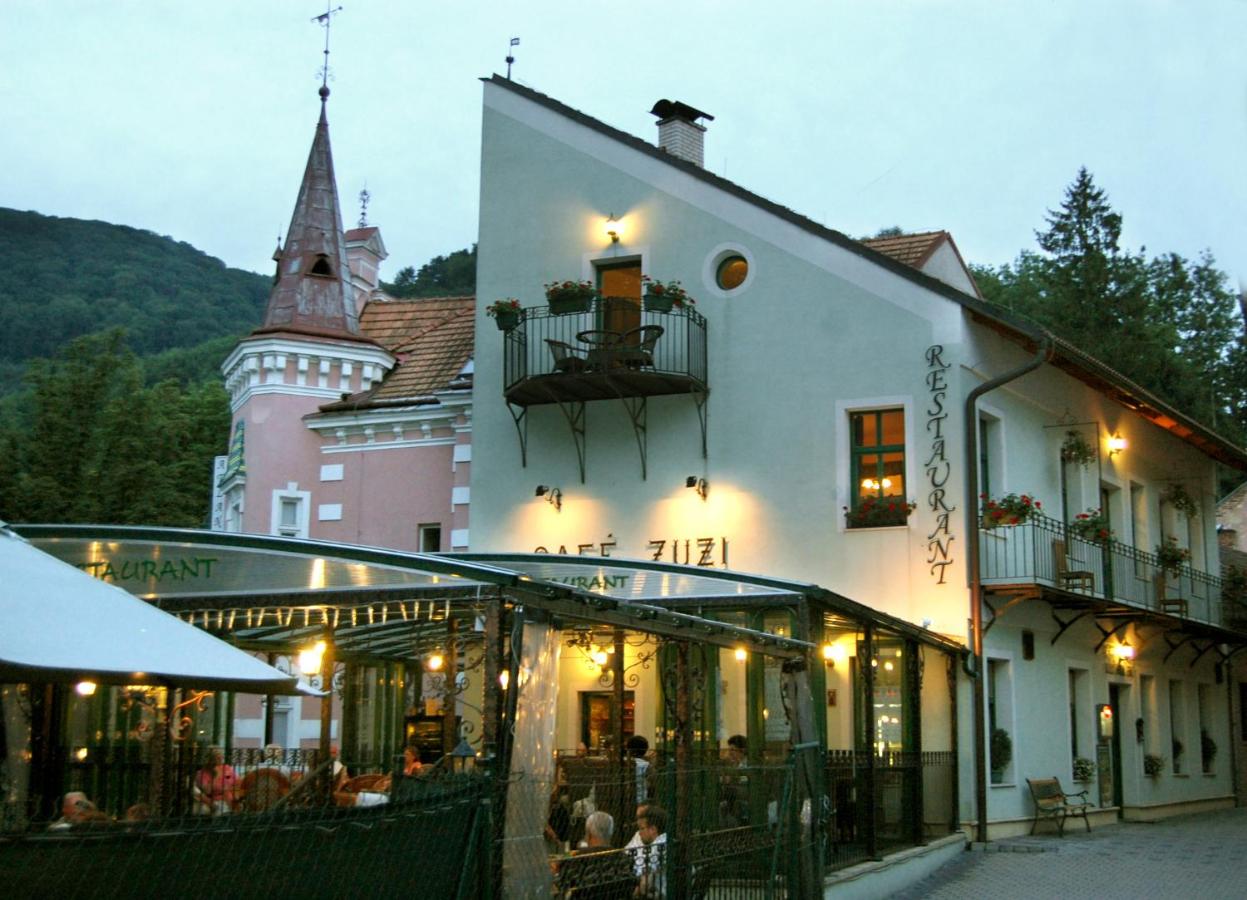 Penzión Zuzi - B&B