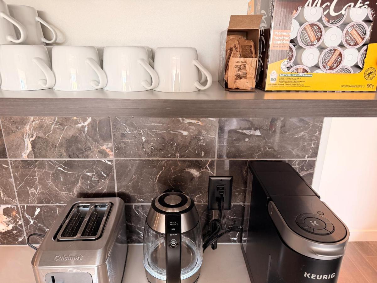 Modern Bright 3BR Family Condo Near Lansdowne & YVR - Chambres d'hôtes Richmond
