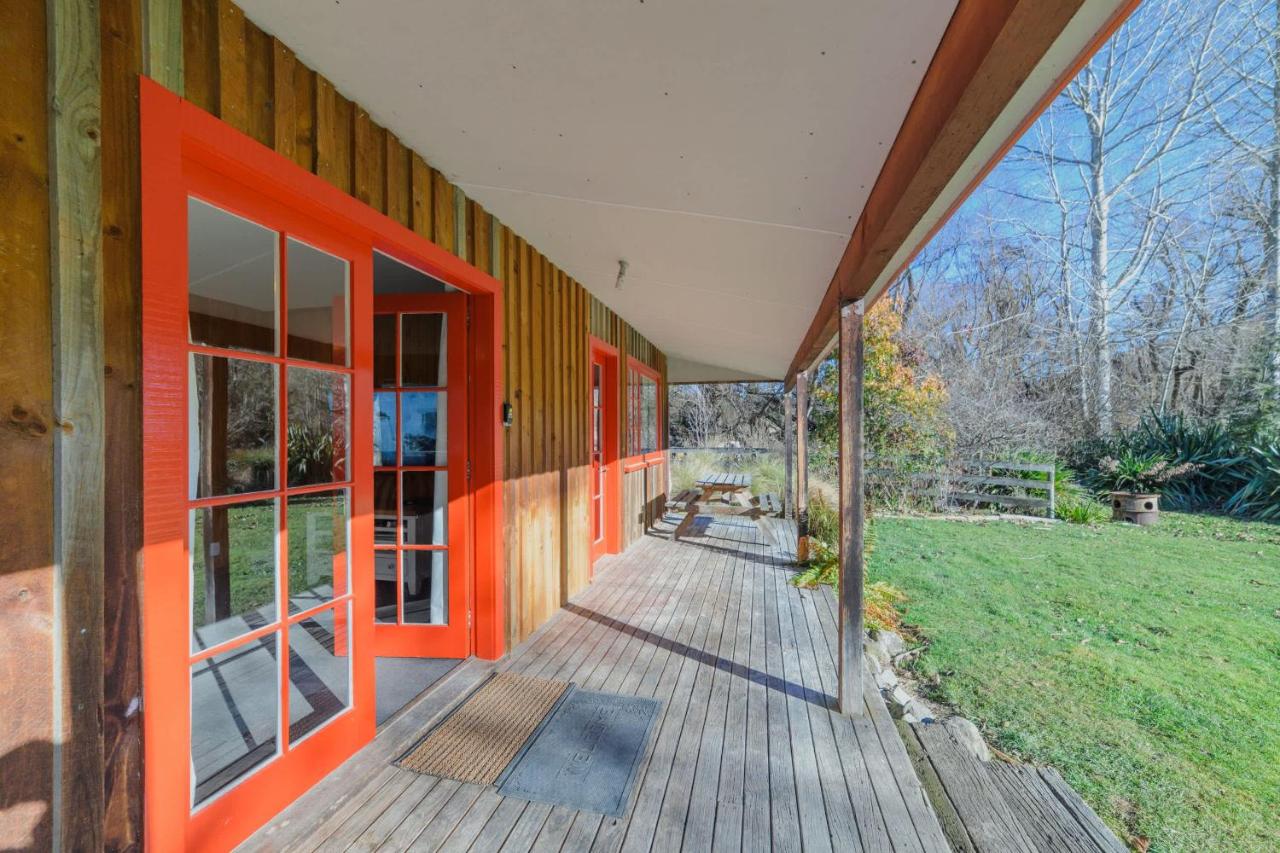 Wildwood Cottage Cozy Secluded Stay - B&B Burkes Pass