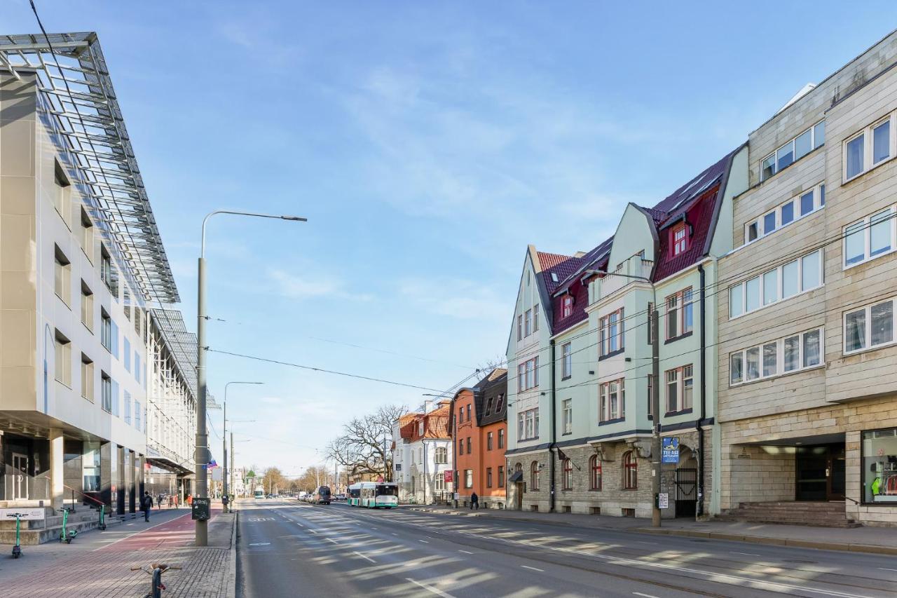 Urban-Glam City Centre Studio with a Gym and Terrace - B&B Tallinn