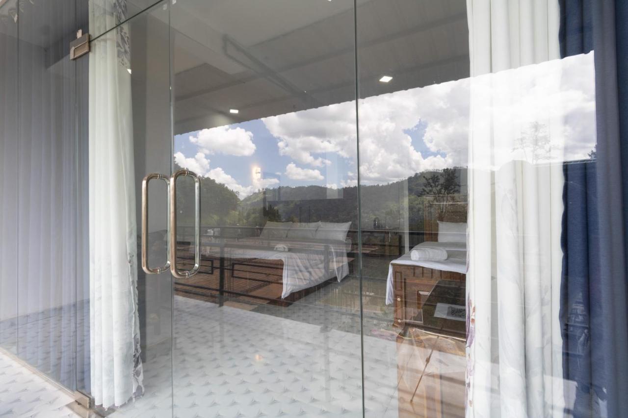 Habitación Familiar con vistas a la montaña
