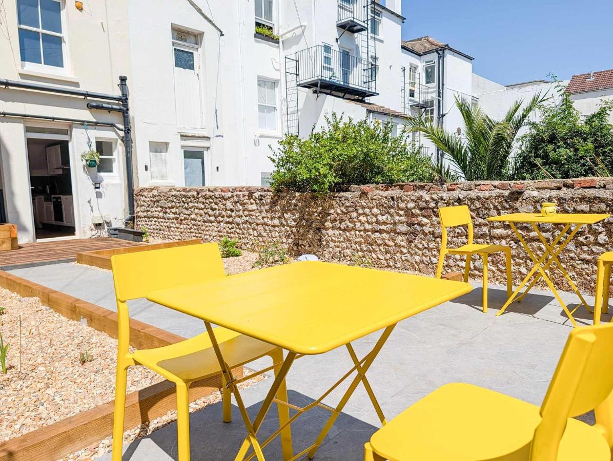 Buckingham House - 20 Beds - by Brighton Holiday Lets - B&B Brighton