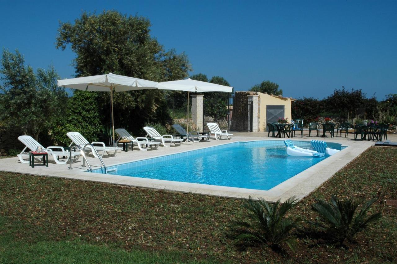 Appartamento con Vista Piscina 