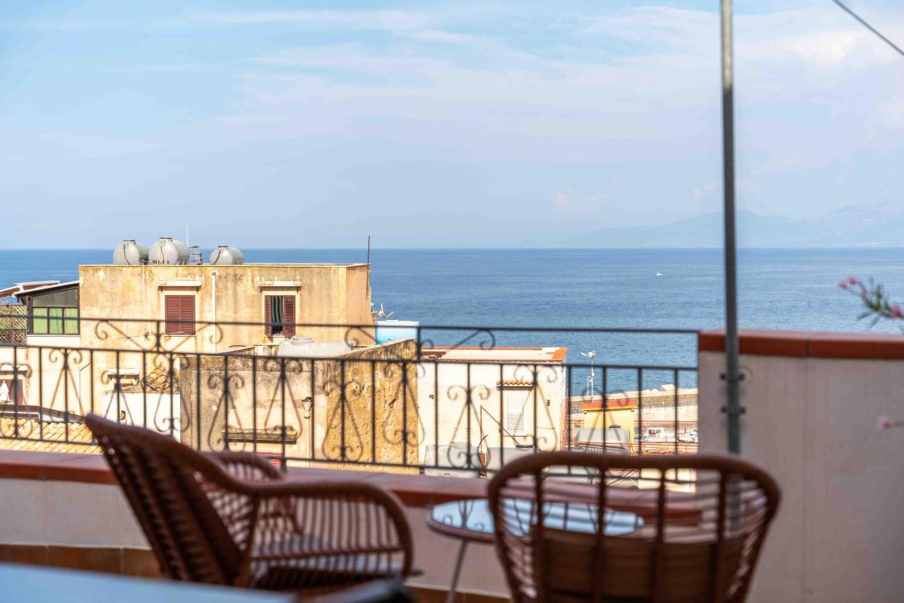 Solemar Sicilia - Casa Ernesto - B&B Santa Flavia