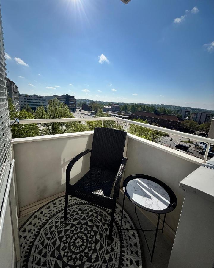 1BR Apartments next to Railway Station, Free Parking, Balcony - B&B Lahti