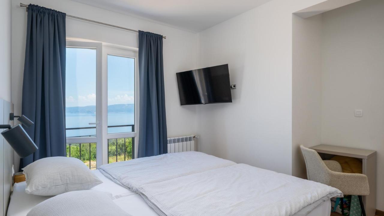 Villa Beana Panoramic Sea View Peaceful Oasis by Villas Guide - Bed and Breakfast Labin