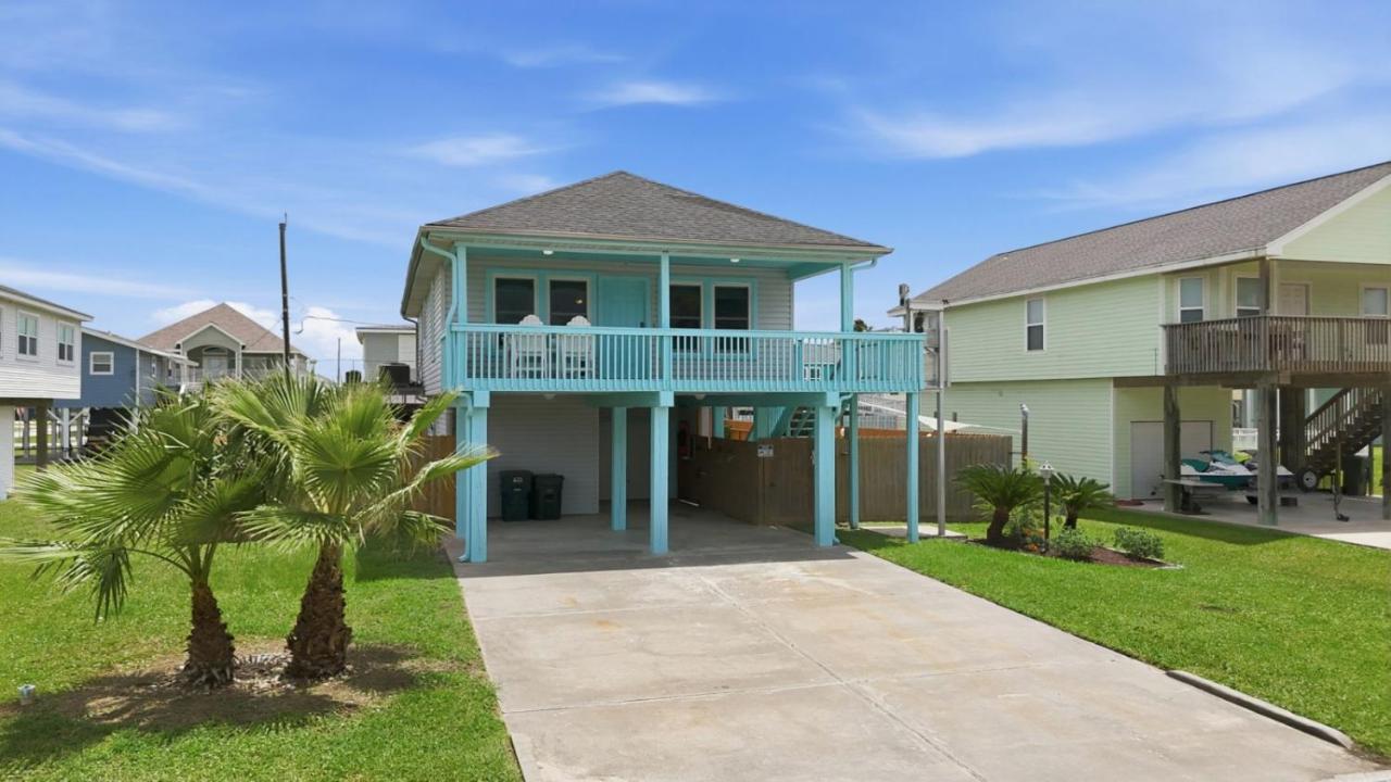 Par for the Coast with Putt Putt Green Near the Beach - Chambres d'hôtes Galveston