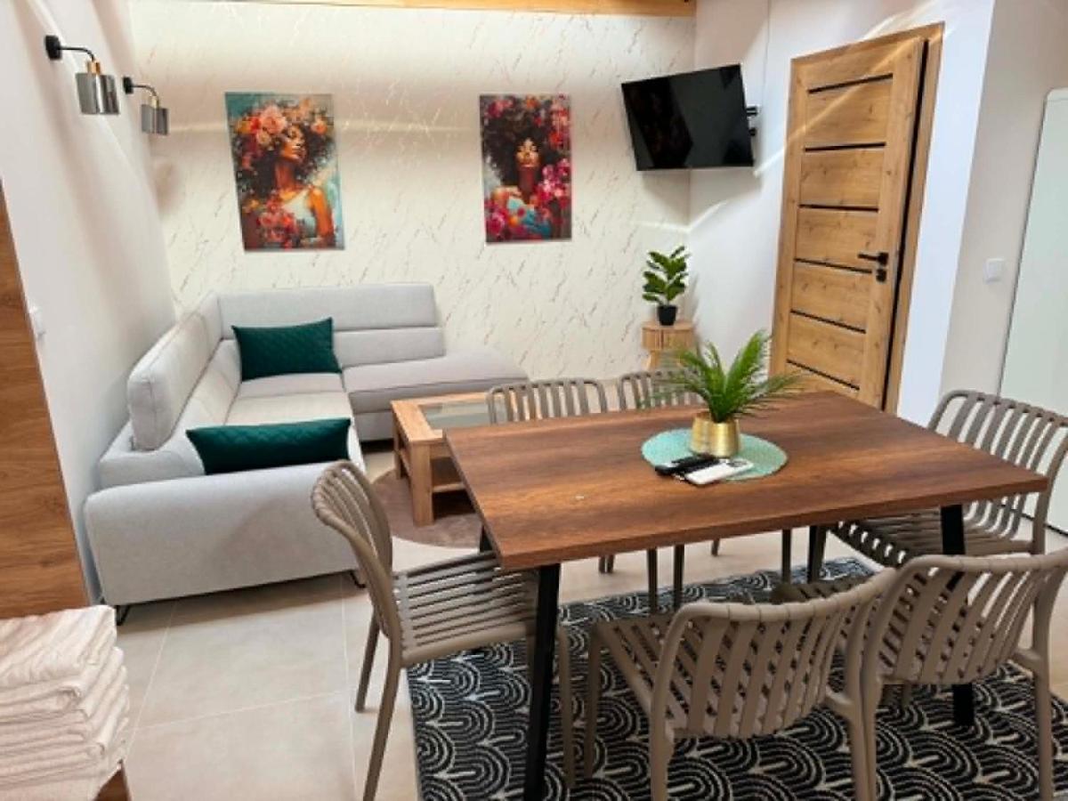 Apartament na Roztoczu-Zwierzyniec - Bed and Breakfast Zwierzyniec