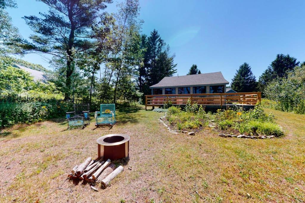 Waterfront home on St George River with private beach & deck - near festivals - B&B Cushing
