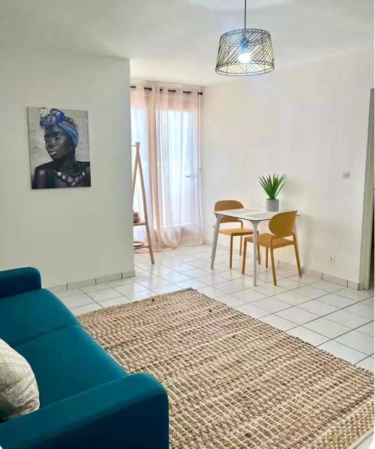 Appartement City-Zen, le cœur paisible - B&B Le Lamentin