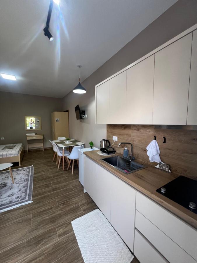 Vjollcas guesthouse - B&B Pogradec