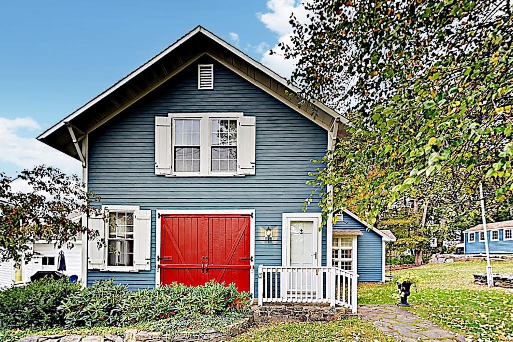 Historical New England home, outdoor shower , Dog-friendly - B&B Boothbay Harbor