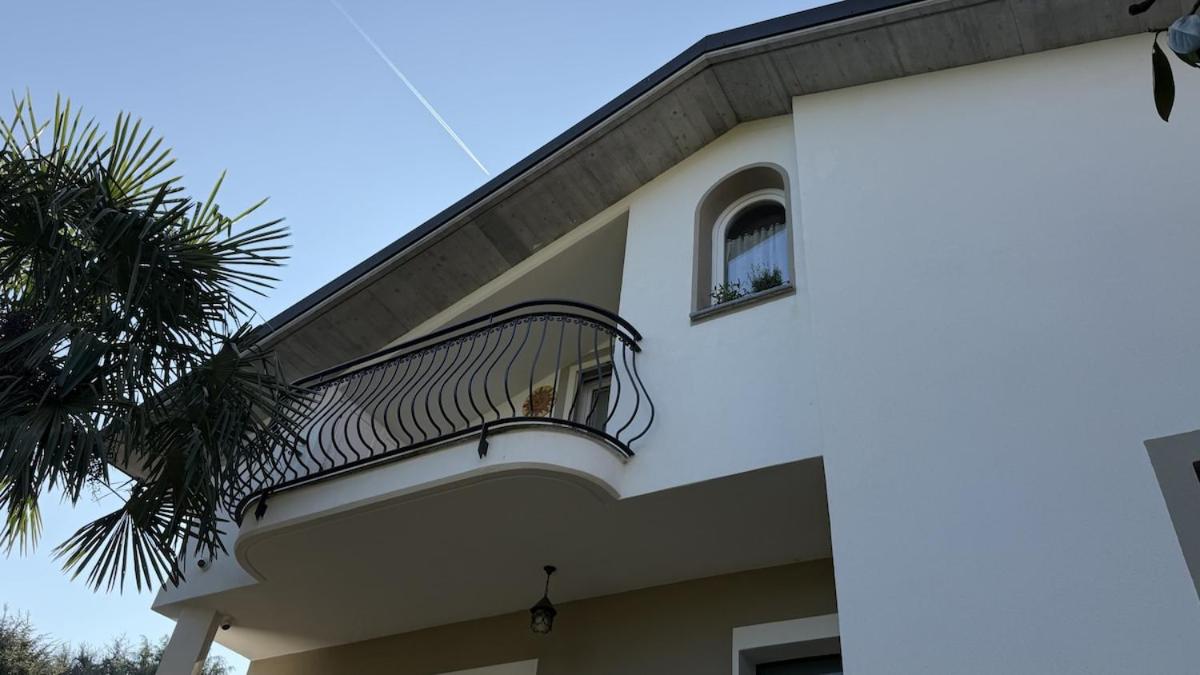 Orto in Giardino Casa Vacanze, Mansarda di charme e giardino vicino a Rho Fiera - B&B Pregnana Milanese