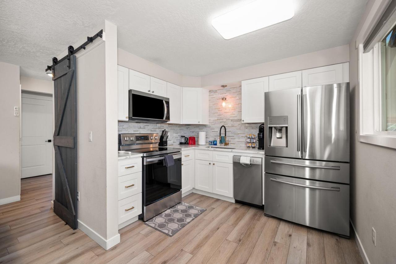 Valley Escape in Quiet Area Neighborhood - B&B Spokane Valley
