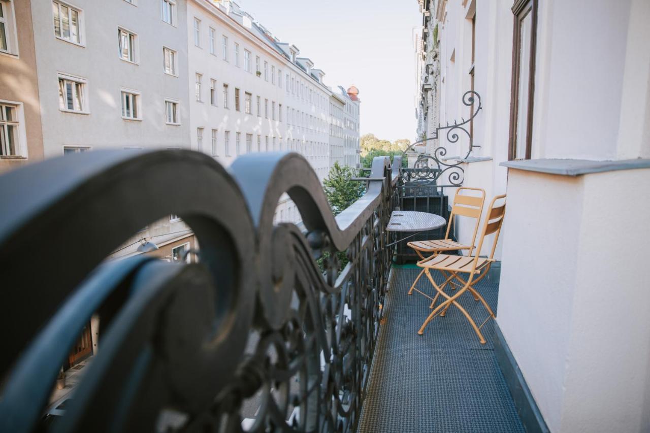 Room4Art Apartments L2 Hauptbahnhof - B&B Vienna