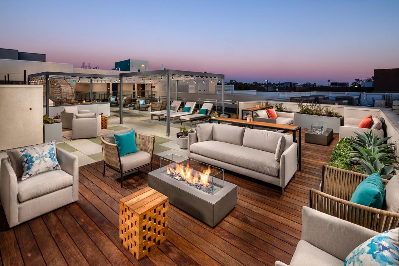 Modern 1BR in Santa Monica King Bed Rooftop Free Parking - Ferienwohnung Los Angeles
