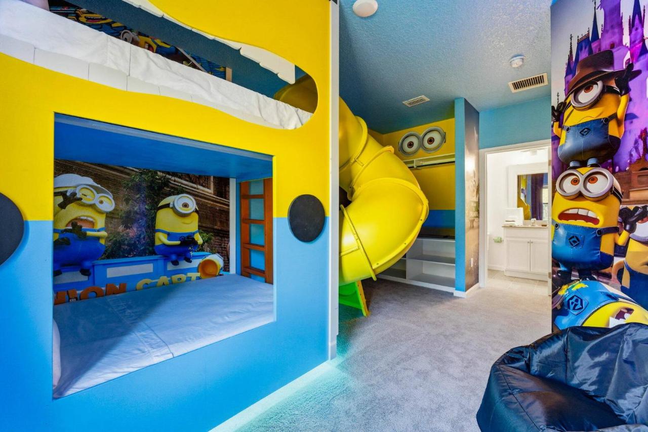 New Luxury 5BR • Walk to SeaWorld - Bed and Breakfast Orlando