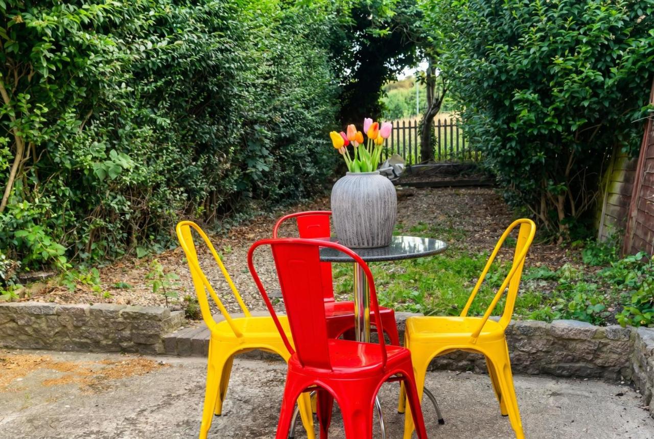 Modern Bletchley home with stylish decor - Bed and Breakfast Bletchley