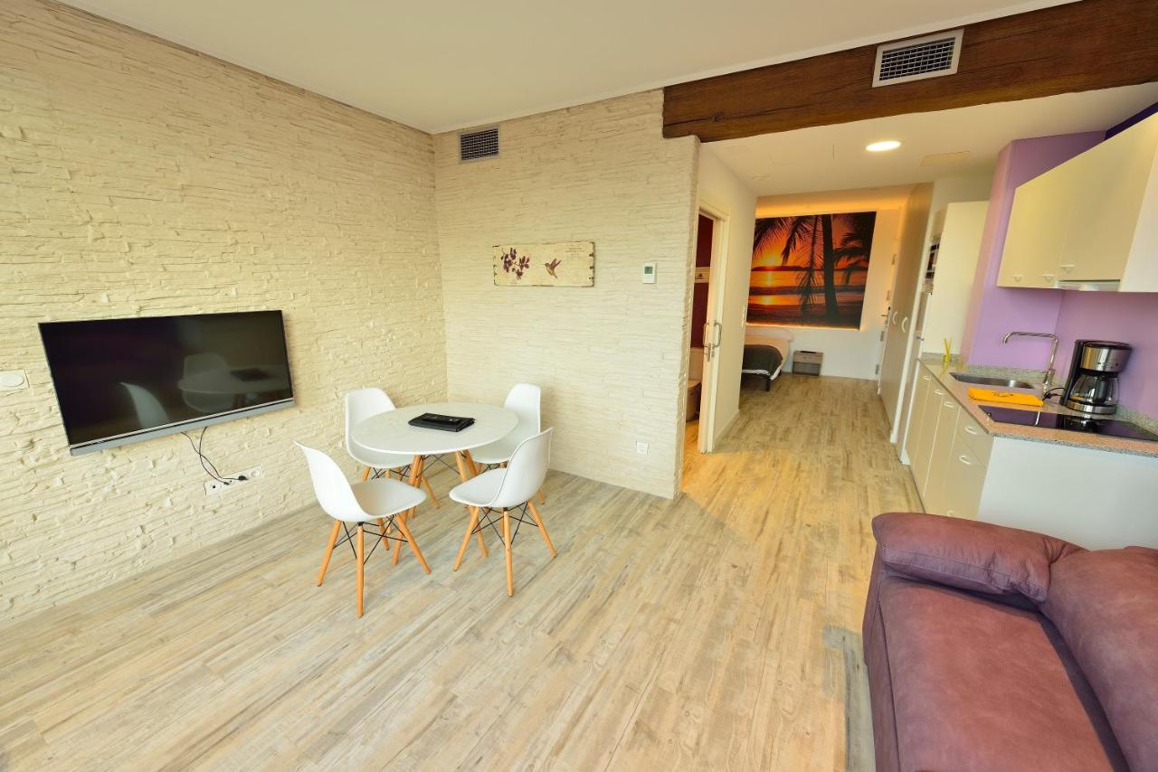 Studio with Terrace