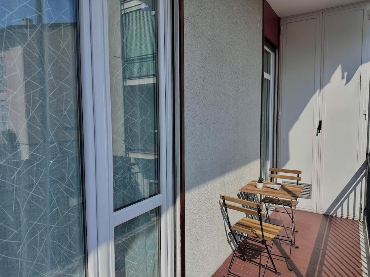 Spazioso appartamento a due passi dal centro - Chambres d'hôtes Arona