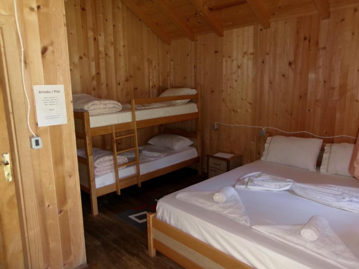 Guest house Xheni - Ferienwohnung Valbonë