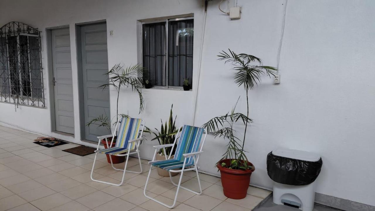 Apartment with garage and Wi-Fi 5 km from Orla de Macapá - Chambres d'hôtes Macapá