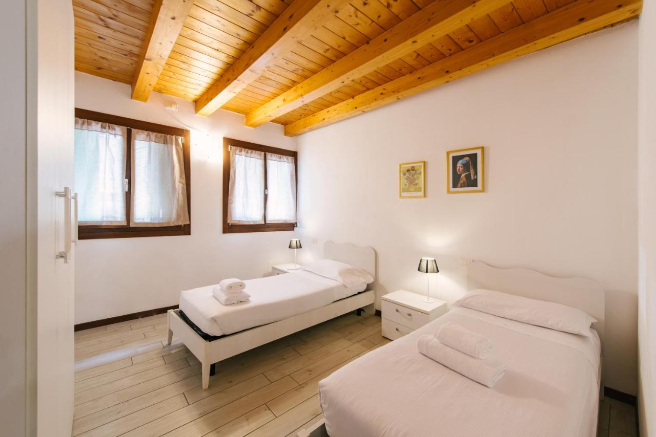 Appartamento con 2 Camere da Letto - Via Scarsellini n. 25