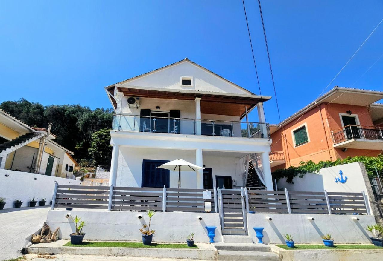 Blue Harbour Apartments - B&B Petrití