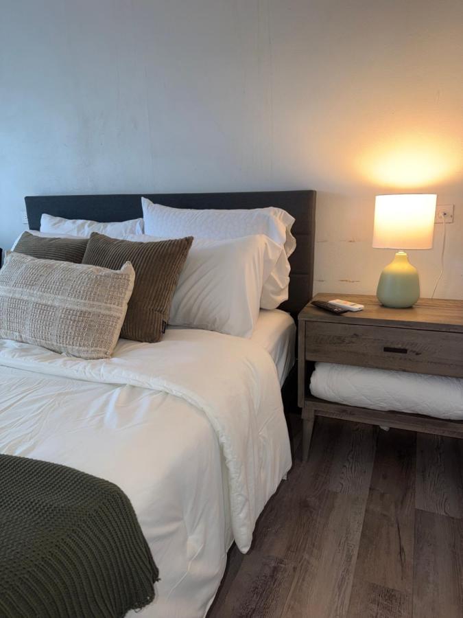 Island Breeze Studio A Coastal Arecibo Retreat - B&B Arecibo
