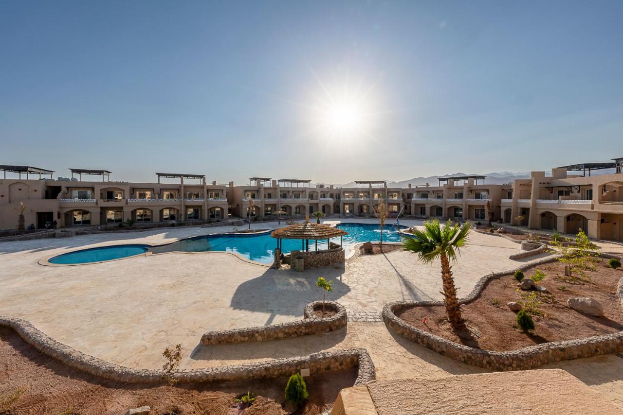 Beachfront Nadira Dahab Apartment - B&B Dahab