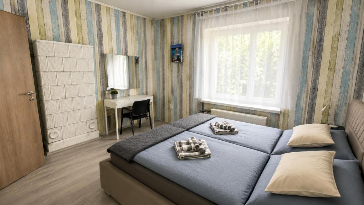 By the Center - Bed and Breakfast Balatonalmádi