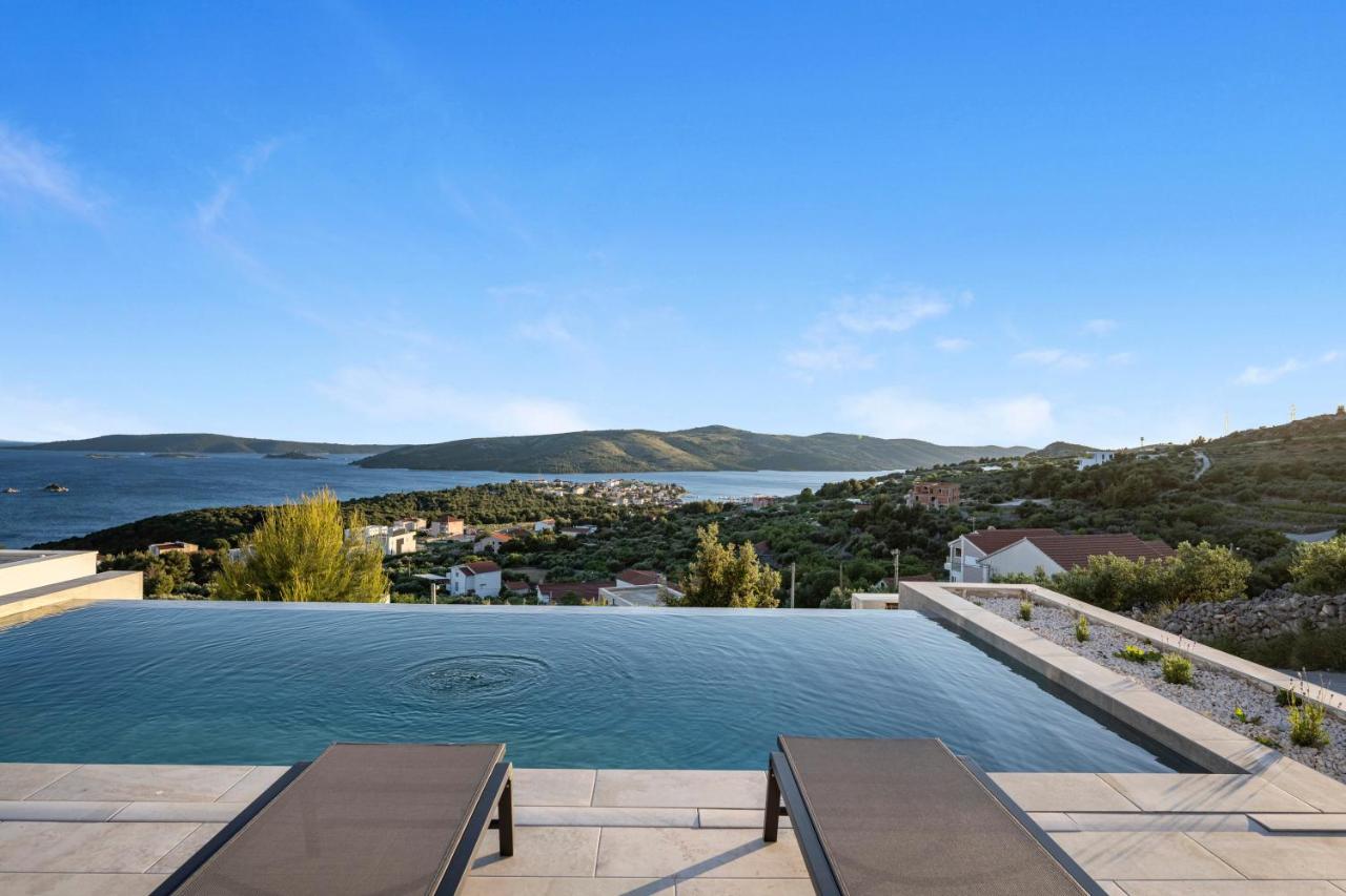 Luxury Imperial Sea Horizon Villa - B&B Seget Vranjica