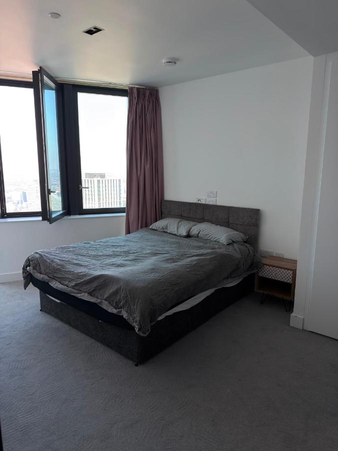 Amory Tower 2B2B Hight Floor - B&B London