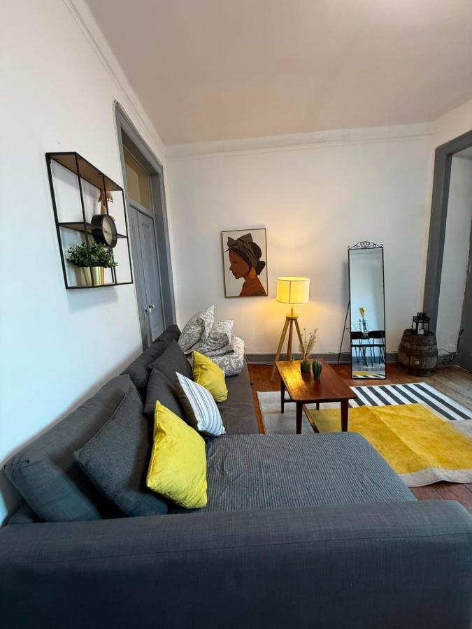 Spacious T4 Central Apartment with Iconic Tram 28 View - Bed and Breakfast Lissabon
