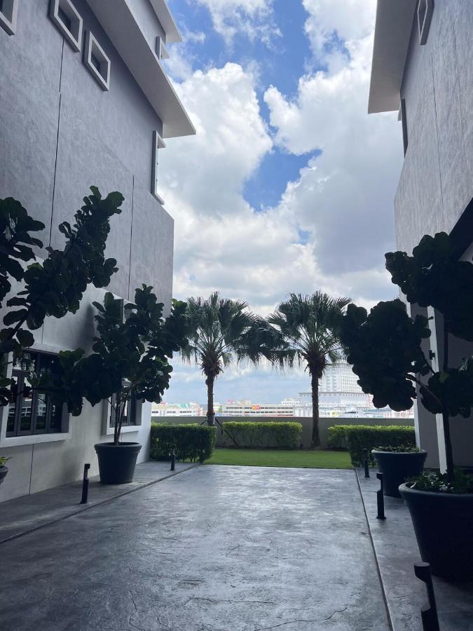 Melaka Jonker- Ong Kim Wee Residence- SkyGreen23- 2R2B with Balcony sea view - Chambres d'hôtes Malacca