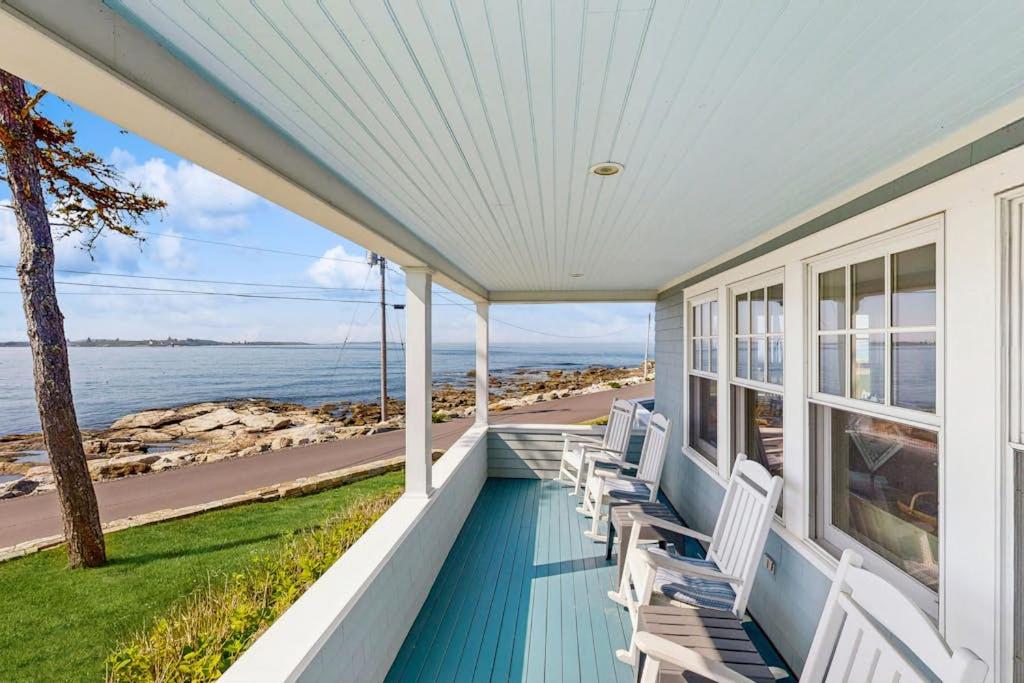 Oceanfront home incredible ocean views, deck & location - B&B Boothbay