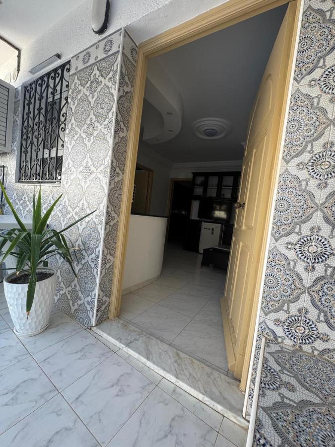Studio Corniche Mahdia large Terrasse à 20 m de la plage - B&B Mahdia