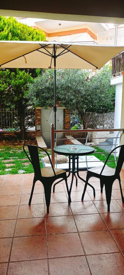 The OLIVE TREE Room - B&B Neos Marmaras