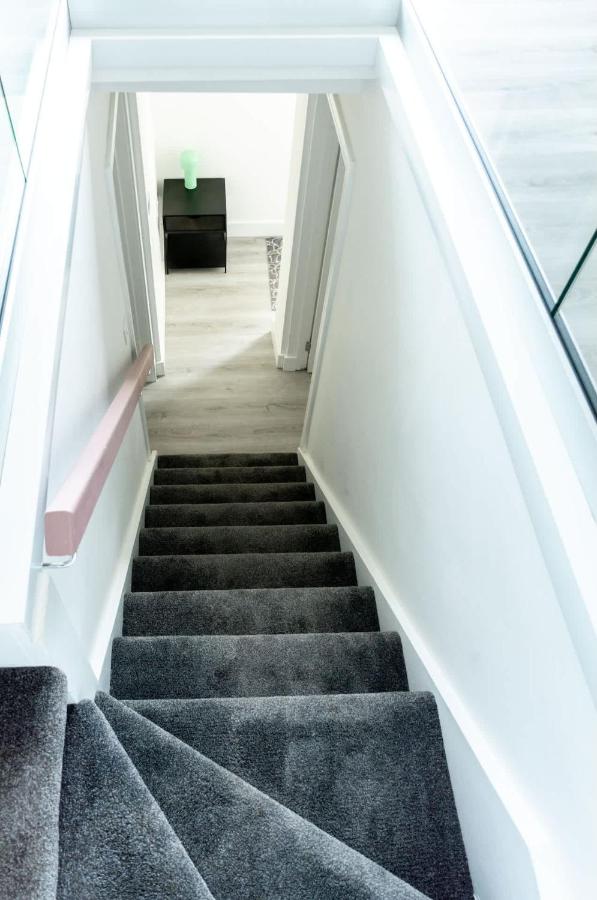 Merthen House - By Rowes Retreats - B&B Falmouth