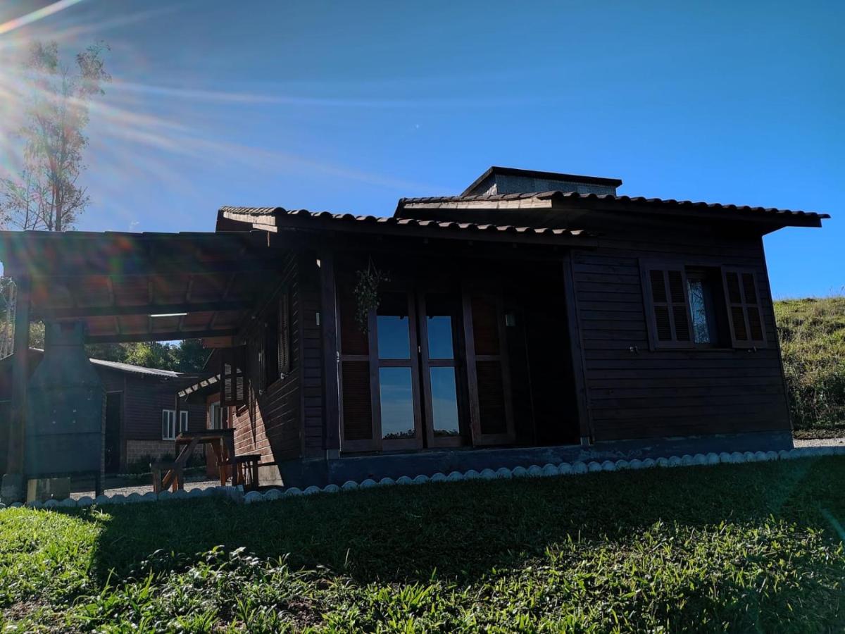 Pousada Encantos Da Montanha - Ferienwohnung Lauro Müller