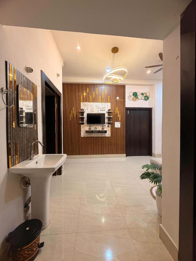 Kailasha Inn-By Safarnama Stays 300m from Baba Baidyanath Temple - Chambres d'hôtes Deoghar