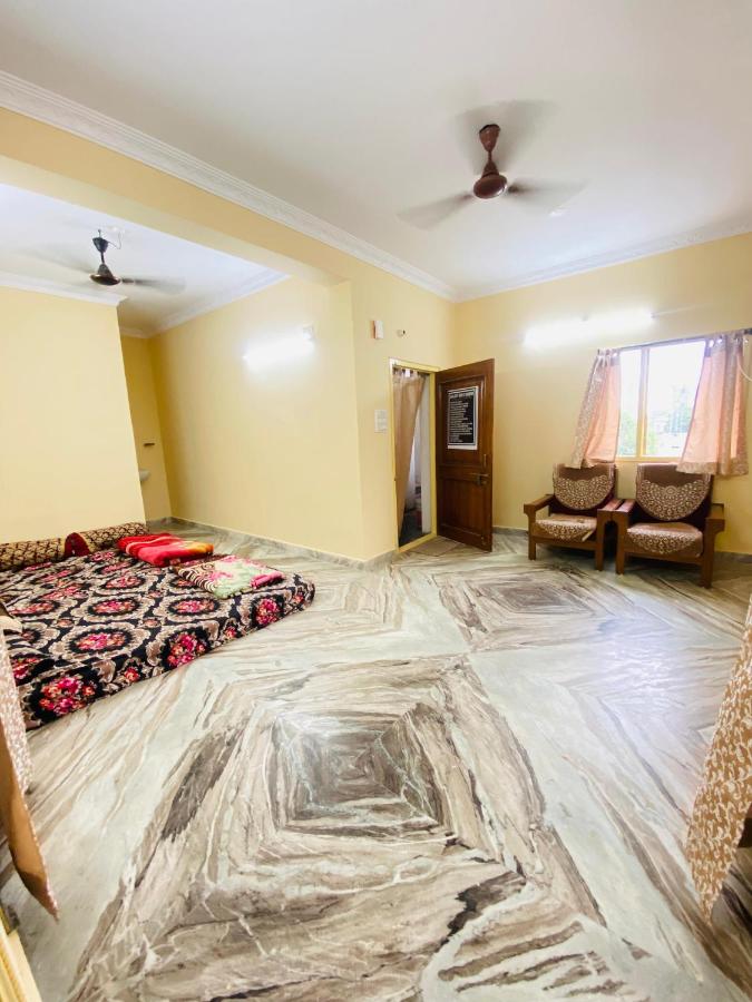 Galaxy Apartment - B&B Hyderabad