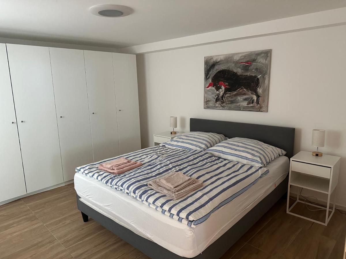 Moderne Wohnung mit guter Anbindung & Nähe Messe - B&B Meerbusch