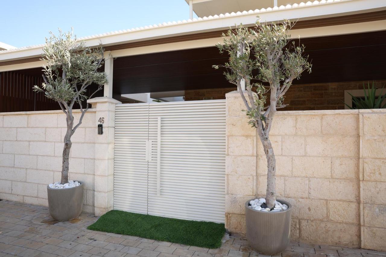 סוויטת אריאל - סוויטה משפחתית עם מרפסת בבית שאן - B&B Bet Shean