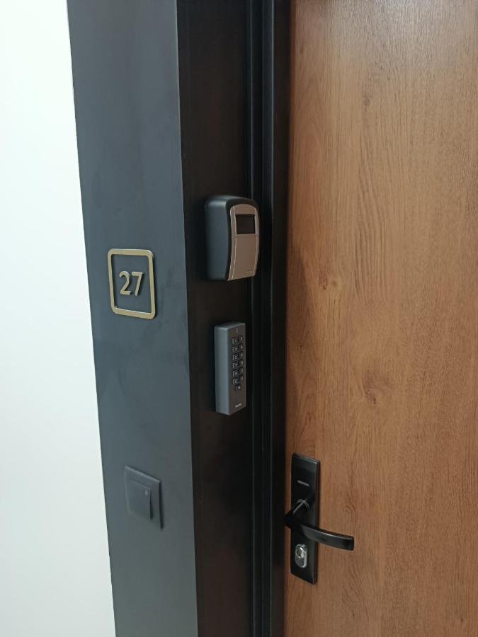 Apartament Neonowy Częstochowa Darmowy Parking - Chambres d'hôtes Częstochowa