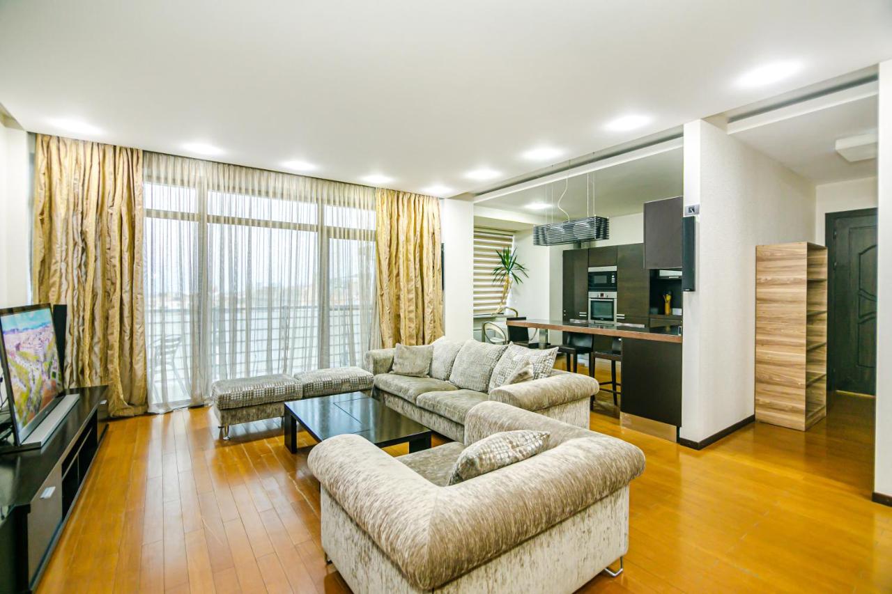 DANIEL Luxury Apartment on Nizami street - Chambres d'hôtes Bakou